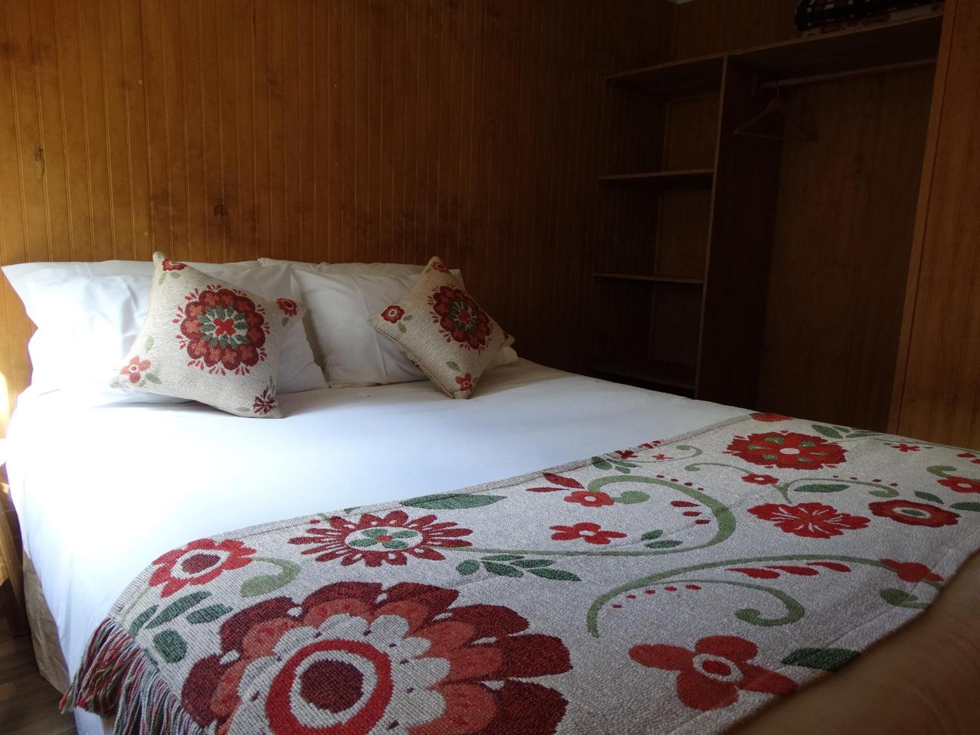 Hostal Lago Condor Пуэрто-Наталес Экстерьер фото